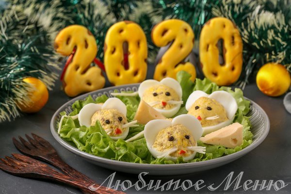 Салат с яйцами в виде мышки